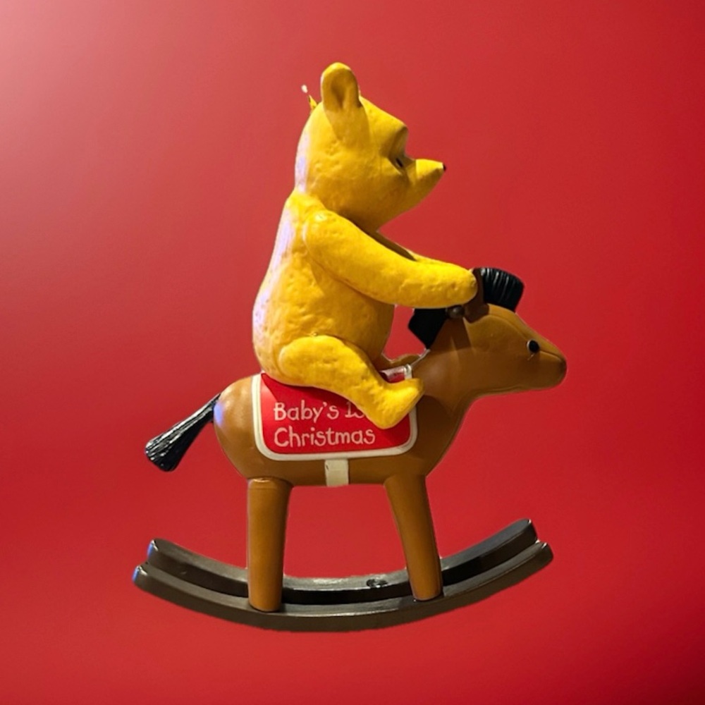 Hallmark Keepsake Winnie The Pooh Baby’s First Christmas 2013 Ornament EUC